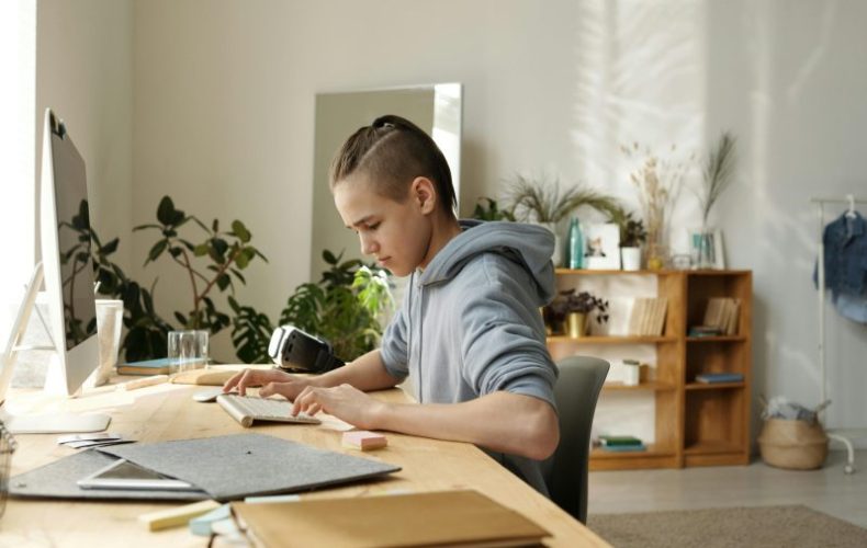 Teen Therapist in Valencia Santa Clarita California