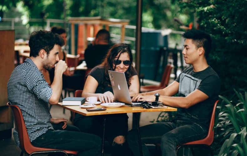 Therapist for Young Adults in Santa Clarita California